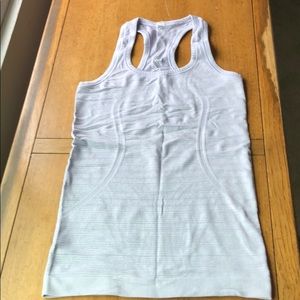Lululemon swiftly tank top size 2